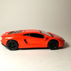 Maisto Lamborghini Aventador 1/40 Scale 4.5" Rd